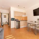 Oasis 山林小屋