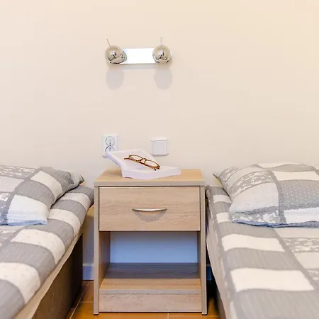 Деревянный коттедж Oasis *